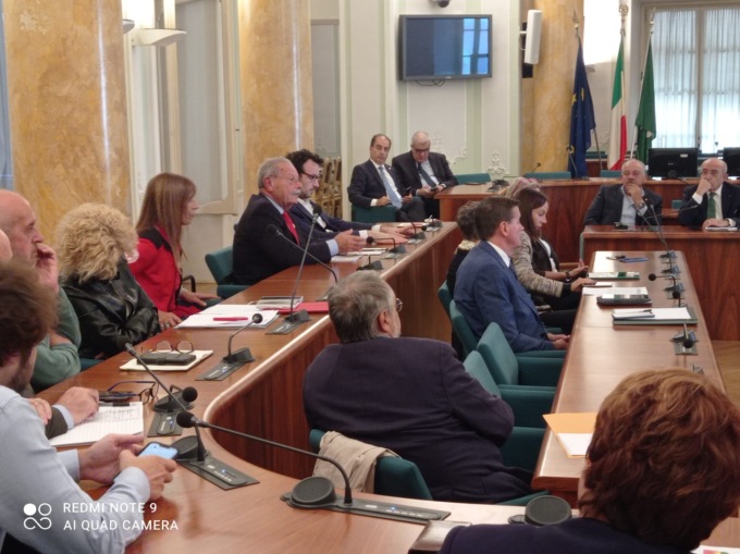Riunione in Provincia per parlare dell’emergenza migranti