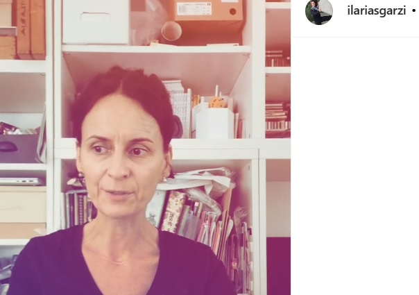 Bascapè allagata, cortile invaso dai vetri. Lo sfogo della prof: “Se qui passa l’ufficio d’igiene si dovrebbe chiudere”