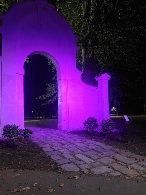 L’Arco dei Platani si tinge di rosa per Airc e la prevenzione