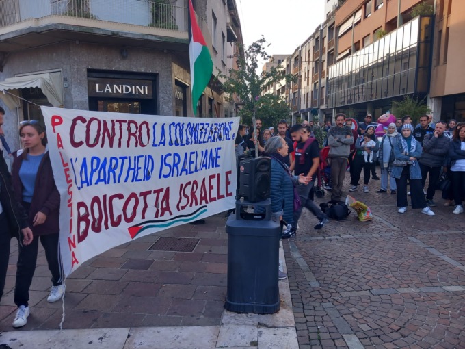 Presidio anarchico pro Palestina a Saronno: il commento dell’europarlamentare Tovaglieri