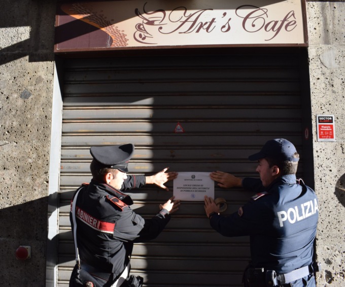 Turba l’ordine pubblico, bar chiuso per 30 giorni