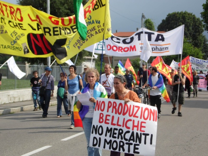 “La strage dei palestinesi parte dal varesotto”: corteo a Venegono