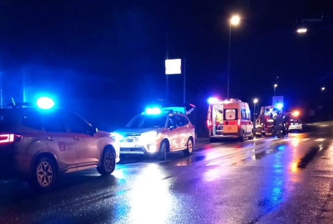 Incidente nella notte: due persone in codice rosso in ospedale