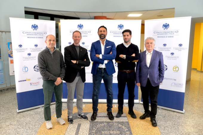 Roberto Lopresti confermato alla guida di Confcommercio professioni provincia di Varese.