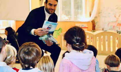 La Pro Patria in visita con la mascotte tra asili e negozianti