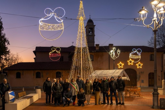 Il Did Antiche Brughiere inaugura la panchina artistica