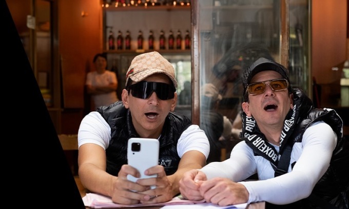 Mandelli e Biggio a Cerro per presentare “I soliti idioti 3”