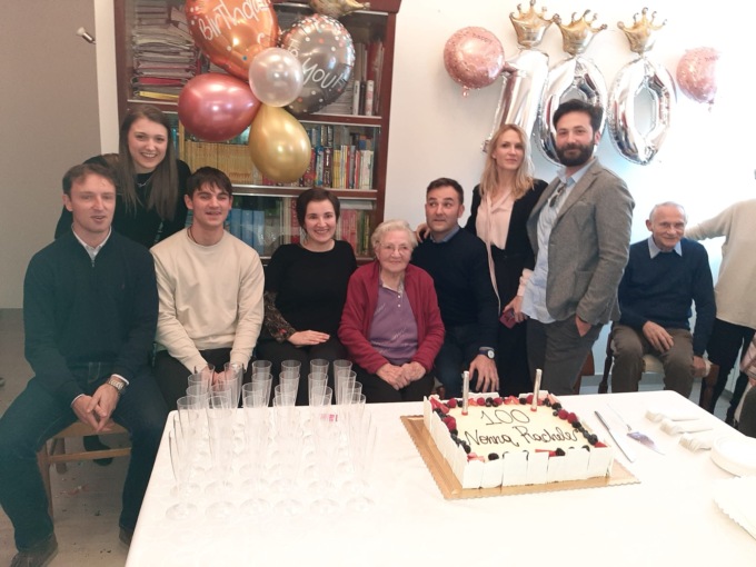Una vita tra il negozio e la famiglia: la comunità piange la centenaria Rachele