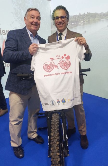 La pedalata di San Valentino alla Bit di Milano