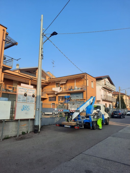 Illuminazione nuova per le vie del paese