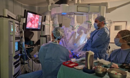 Primo intervento di chirurgia pancreatica robotica a Varese
