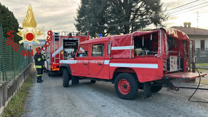 A fuoco il televisore: arrivano i Vigili del Fuoco