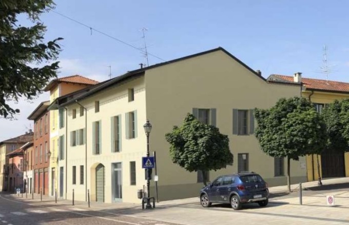 Casa di accoglienza per mamme e bimbi apre in piazza