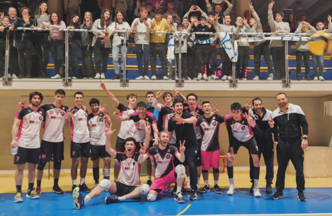Vittoria al quinto set per lo Yaka volley contro Saronno