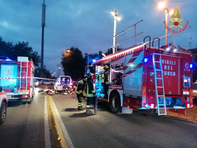 Ferito gravemente un motociclista 20enne