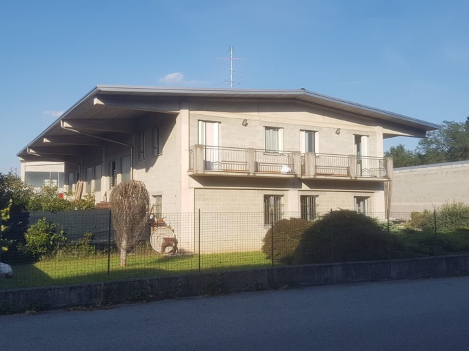 “Che fine ha fatto la nuova caserma dei Vigili del Fuoco di Tradate?”