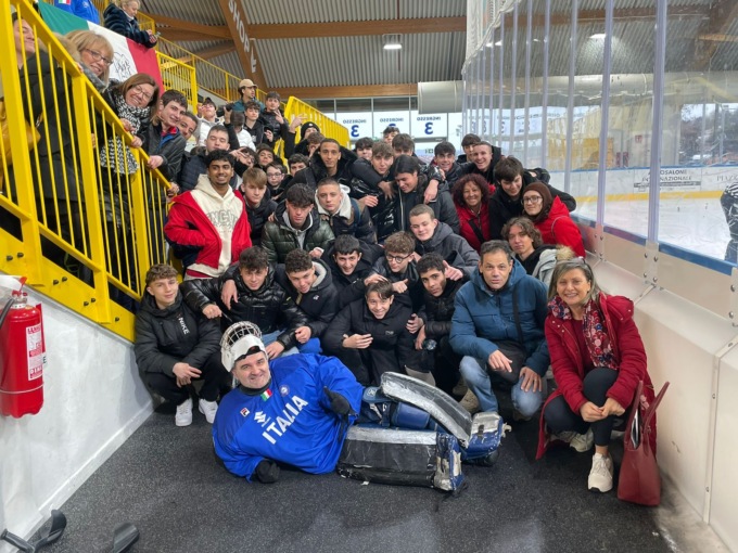 Campione di Para Ice Hockey ospite al Riva