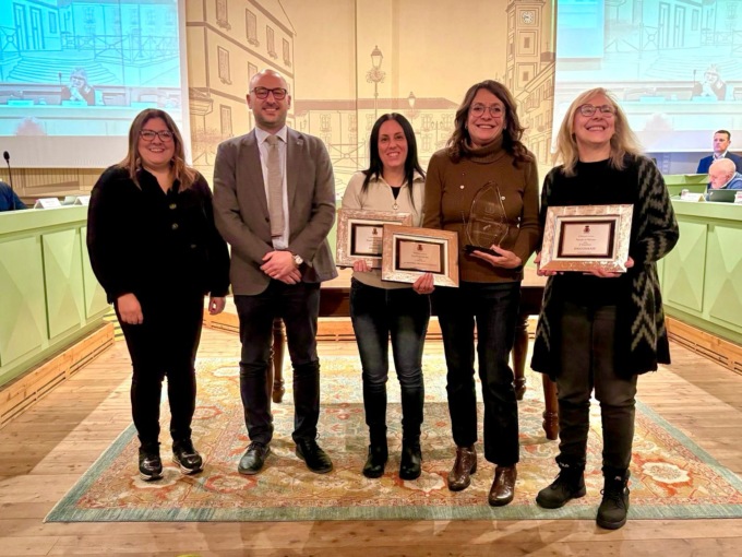 “Natale in vetrina”: premiate le migliori composizioni