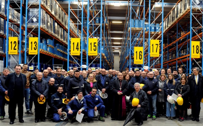 L’Arcivescovo Delpini in visita allo stabilimento Bracco di Ceriano Laghetto