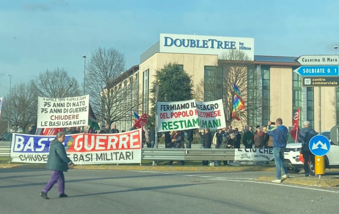 Presidio a Solbiate contro la NATO