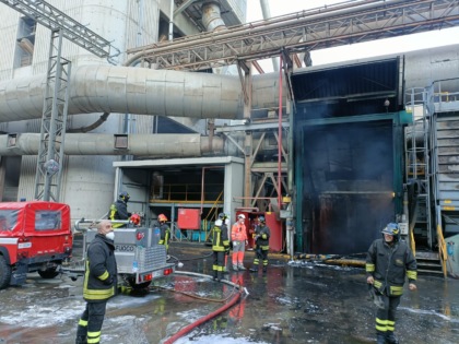 Incendio al cementificio di Comabbio
