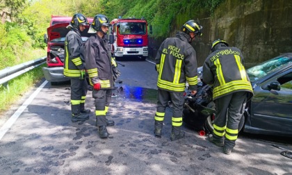 Frontale fra auto e furgone a Castelseprio, due feriti