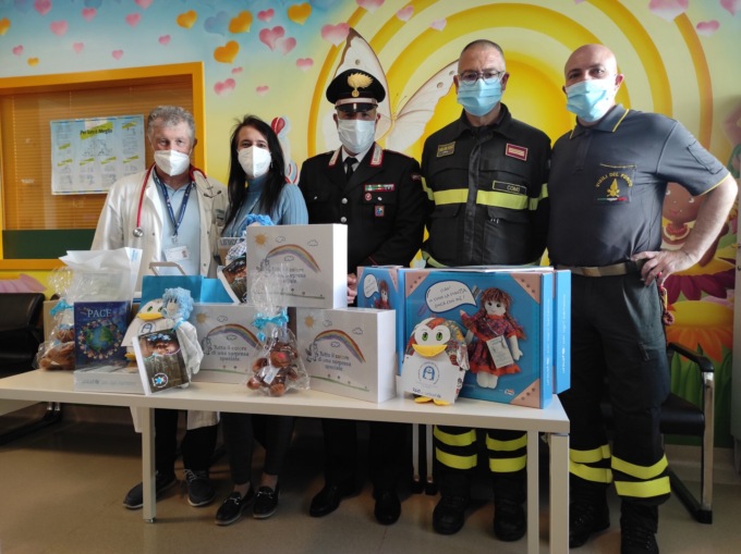 “Regali sospesi” di Unicef ai piccoli pazienti dell’Asst Lariana