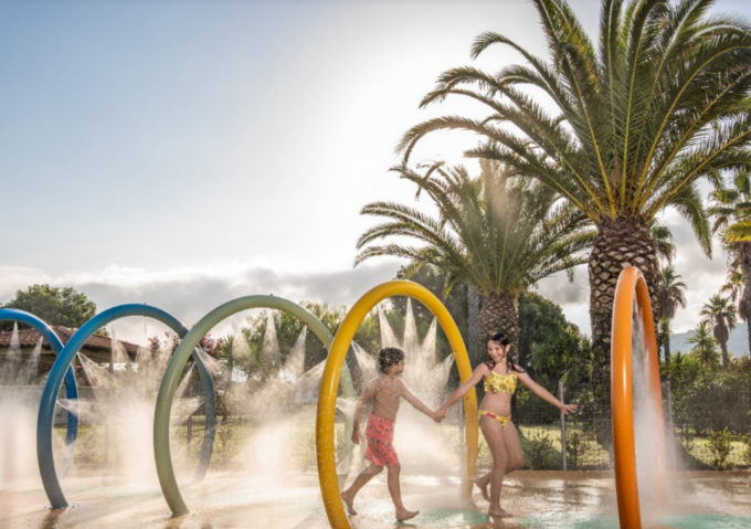 Alla piscina di Saronno arriva lo spray park