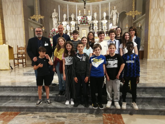 Narratori per un giorno, un successo le visite con i ragazzi delle scuole medie