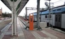 Muore a 48 anni investita dal treno, soppressi i treni Saronno-Milano