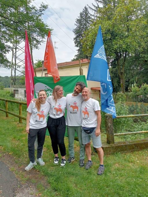 La sfilata dei rioni apre il Palio di Gorla Minore