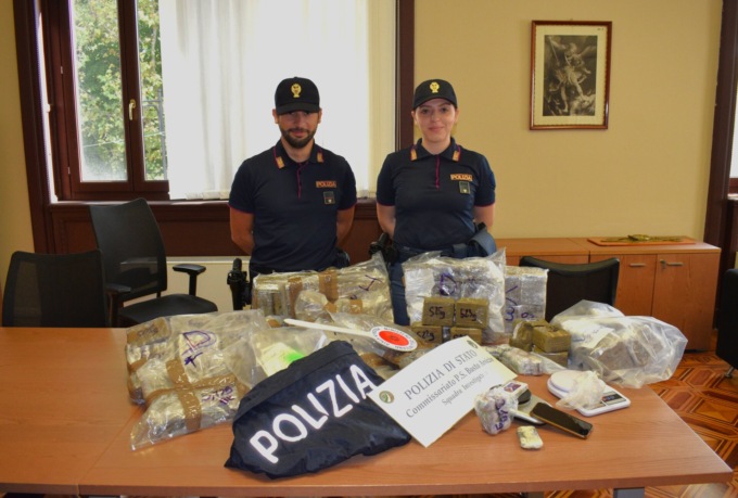 Trafficanti e spacciatori in manette: dalla Valle Olona in tutta la provincia