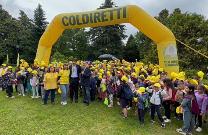 Festa di fine anno per gli studenti del varesotto dedicata alla consapevolezza ambientale