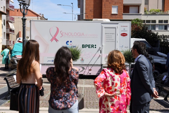 206 visite offerte alle donne con “Senologia al centro”