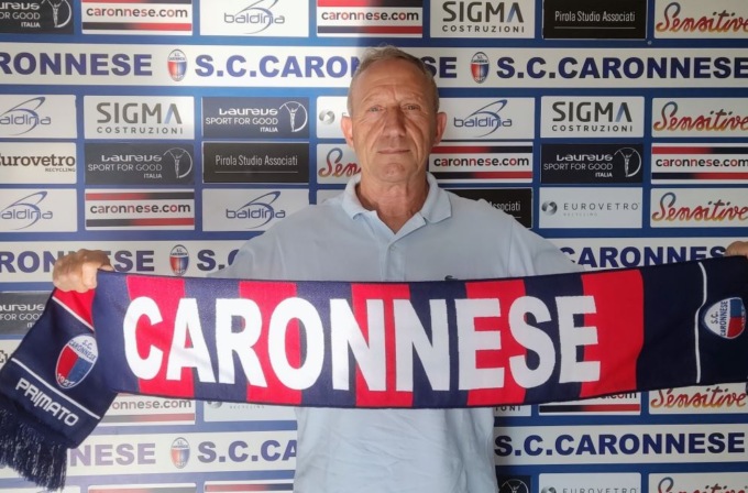 La Caronnese conferma mister Matteo Napolitano