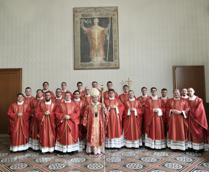 Ordinati 17 nuovi sacerdoti; festa nelle parrocchie della zona