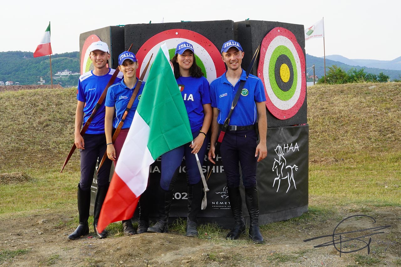 Tiro con l'arco a cavallo 00_Team Italia