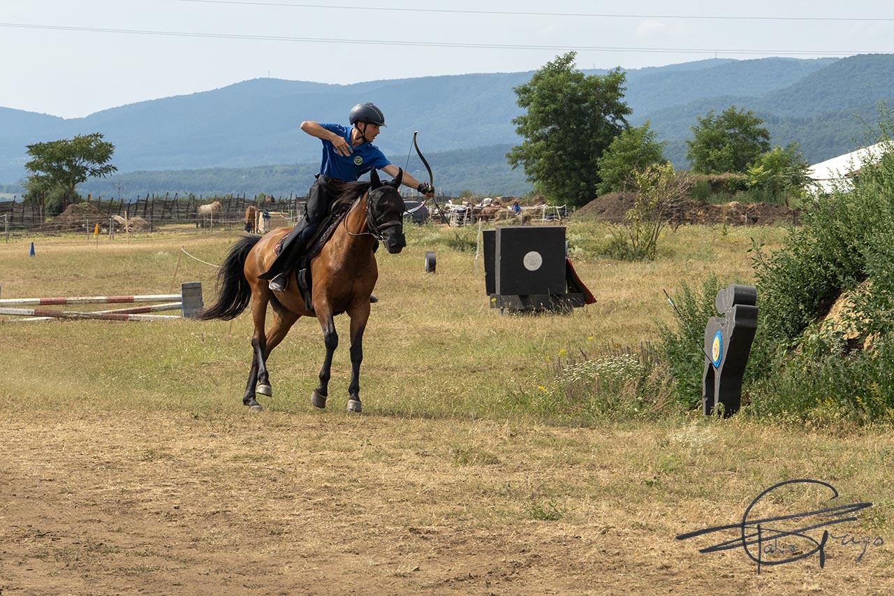 Tiro con l'arco a cavallo 01_de Santis Alessandro