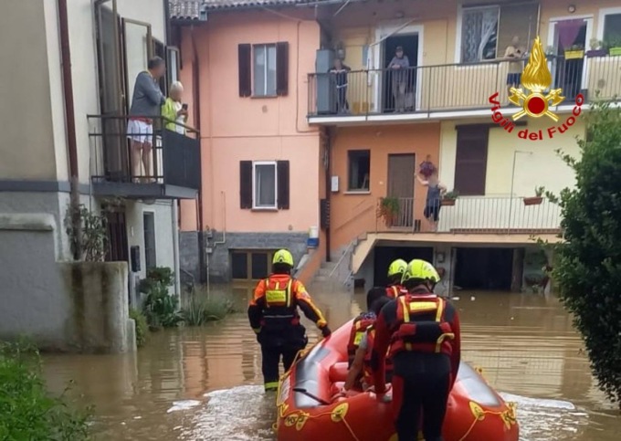 Maltempo, evacuata una famiglia per l’esondazione del torrente