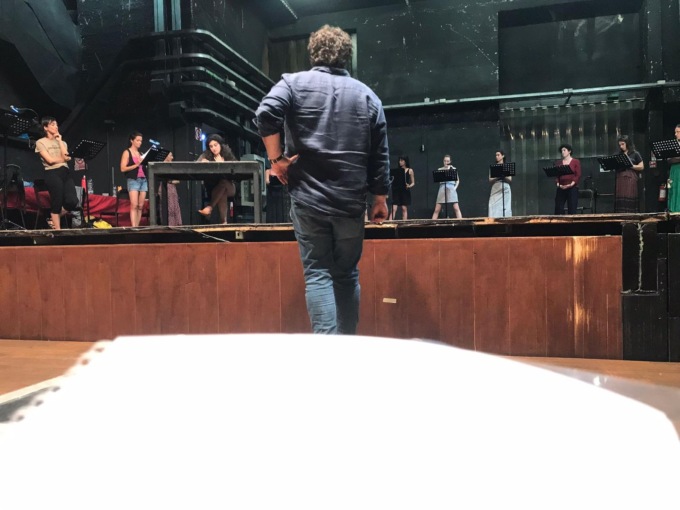 Il palco del Giuditta Pasta ospita “Dialoghi delle Carmelitane”