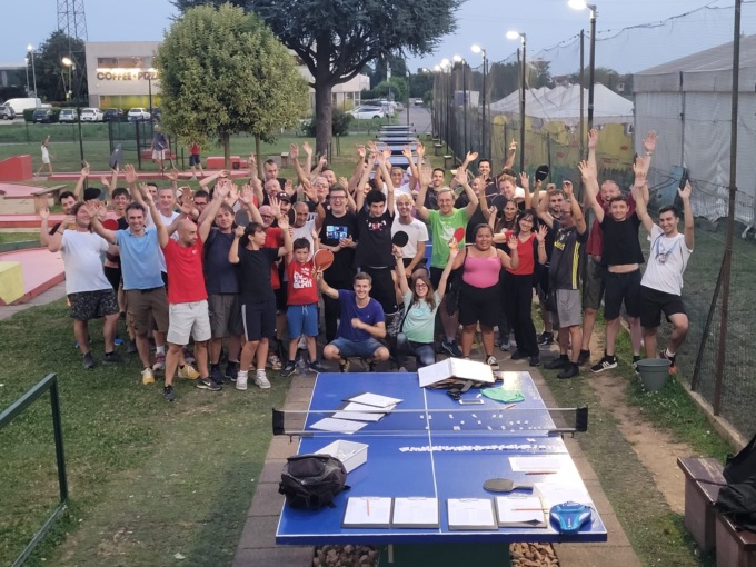 Sodalizio estivo tra mini golf e ping pong