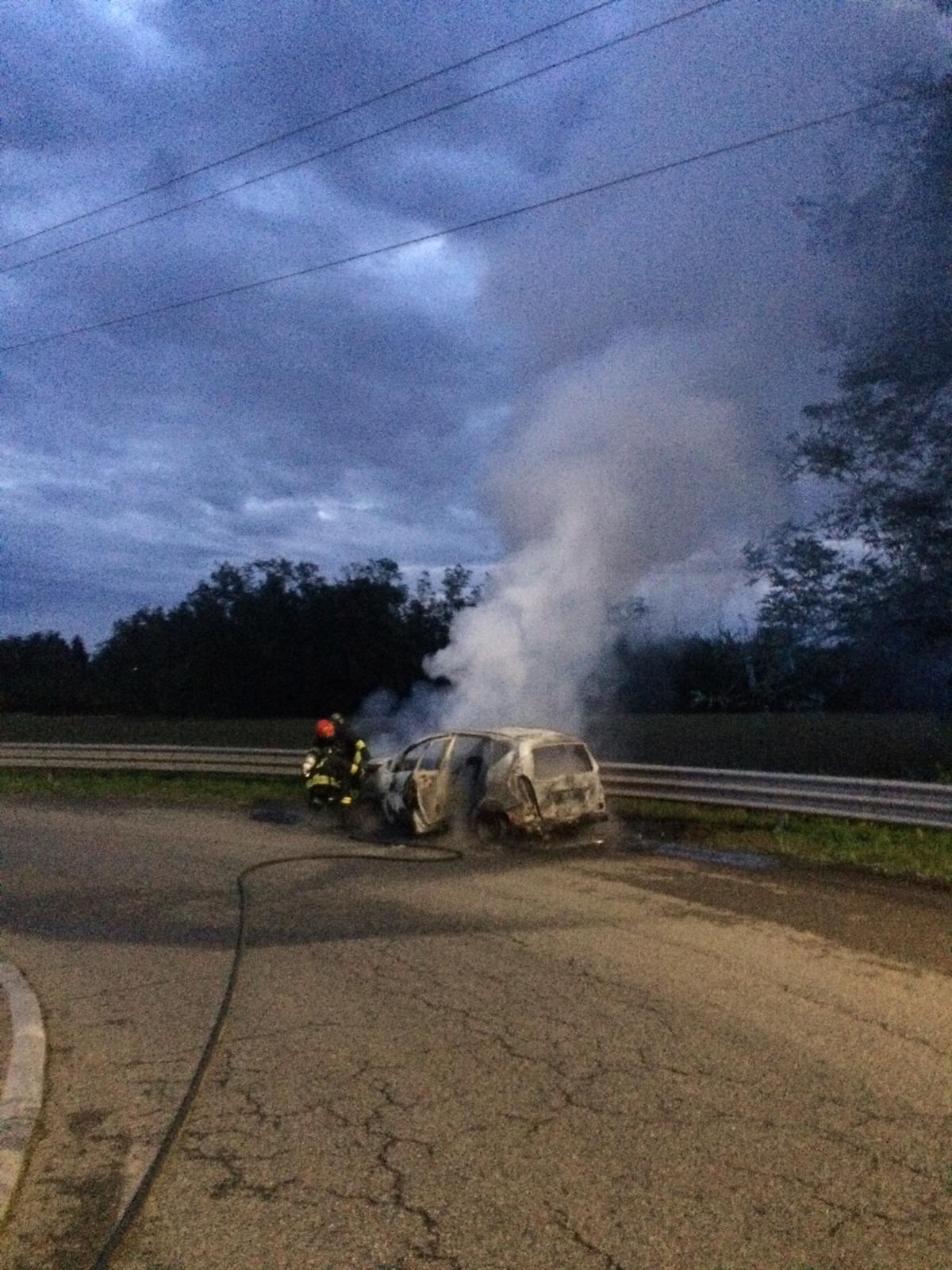 incendio auto Cairate