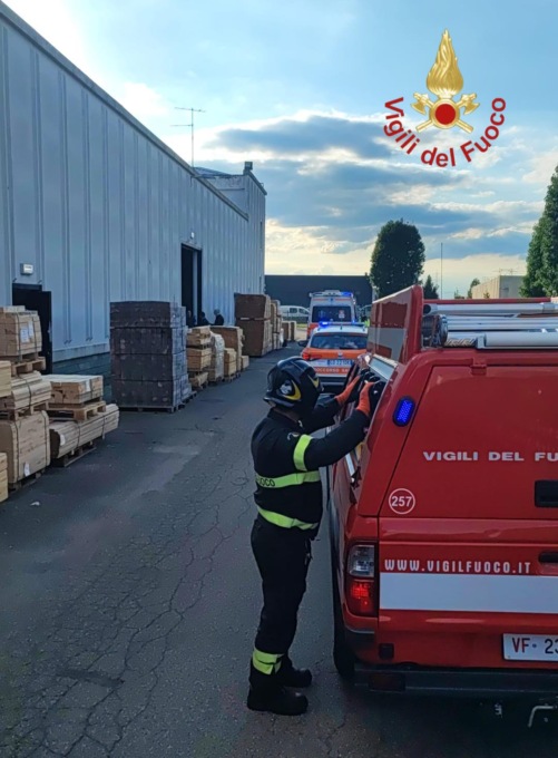 Uomo di 44 anni ferito sul lavoro a Turate