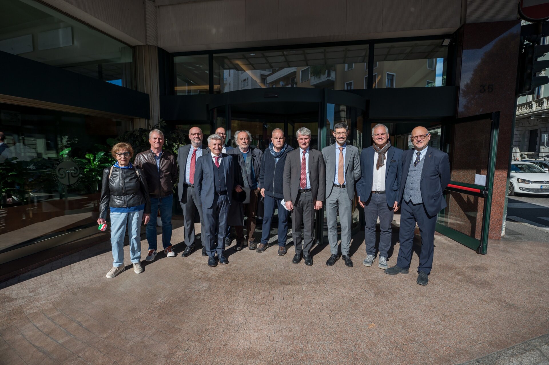 Foto di gruppo residenza studenti Insubria