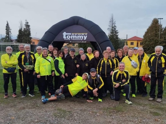 In 800 di corsa per il 40° trofeo podisti Valle Olona