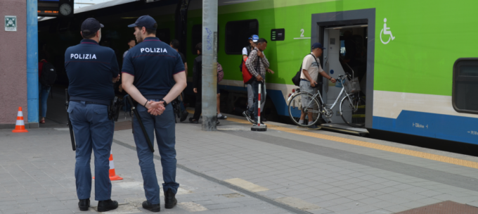 Ubriaco minaccia il capotreno: arrestato 31enne