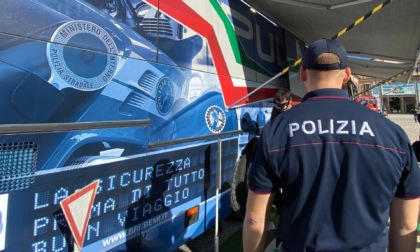 Emotion day domenica a Marnate, la Polizia di Stato ci sarà con il pullman azzurro