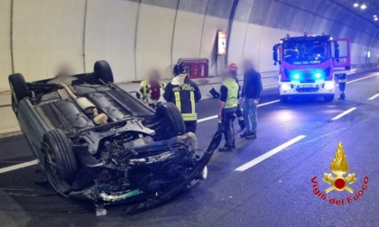 Si ribalta in galleria in Pedemontana: novantenne finisce in ospedale