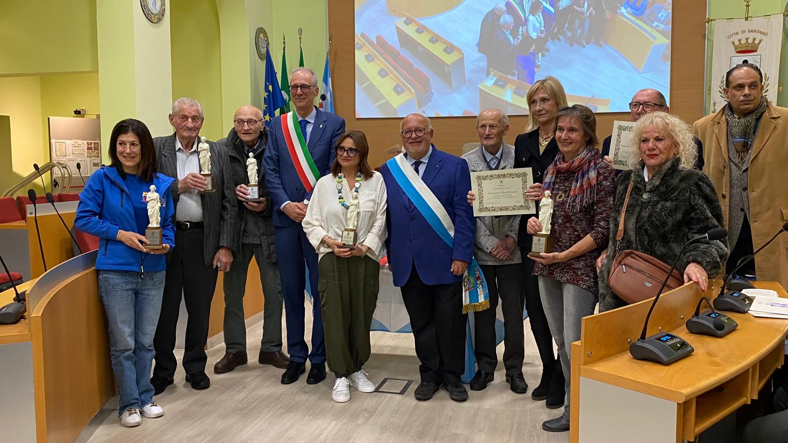 Saronno consegna premio la Ciocchina