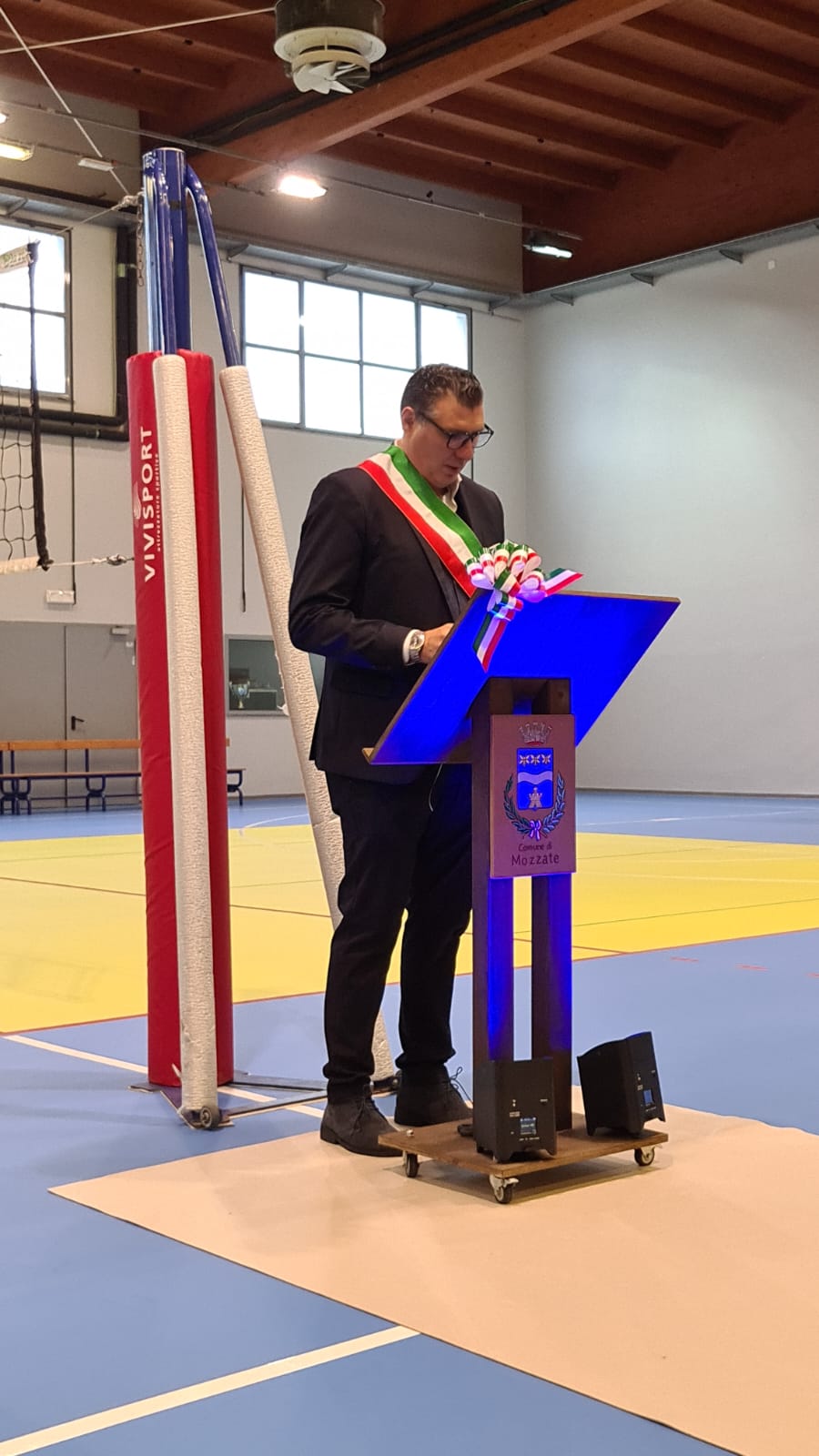 Mozzate inaugurazione palestra scuola primaria  sindaco Clemente Ciccozzi